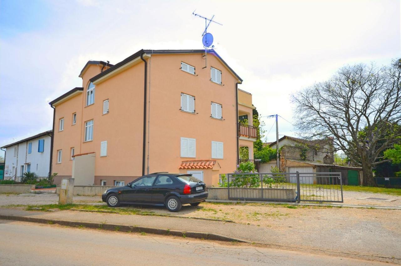Apartment Labinjan بوريتش المظهر الخارجي الصورة